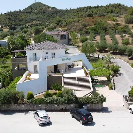 Helga Deluxe Villa *