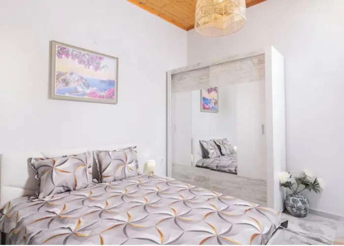 Helga Deluxe * Pefkochori